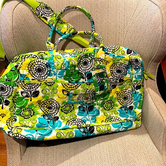 Vera Bradley “Limes Up” pattern oversized tote - Picture 1 of 4